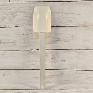 The Pampered Chef Skinny Scraper White Silicone Spatula Kitchen Tool 1655 USA